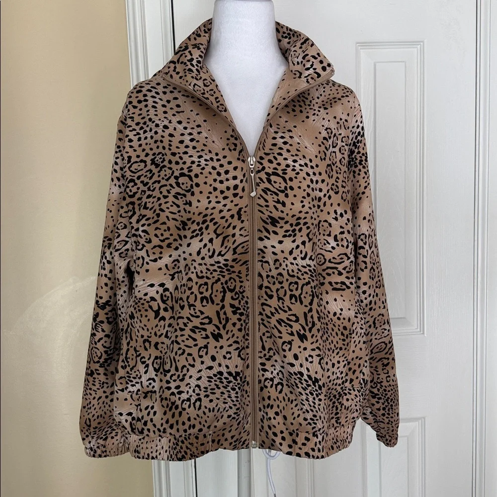 Allyson Whitmore leopard print zip-up windbreaker jacket w/golf club zipper pull